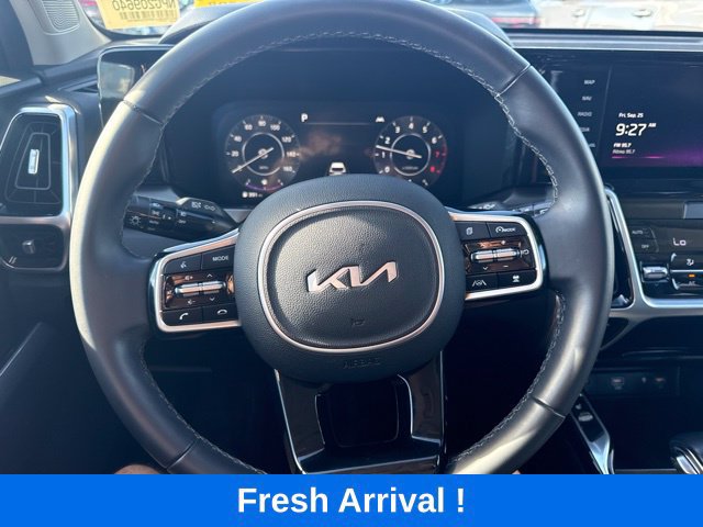 Used 2023 Kia Sorento SX AWD/4WD image 7