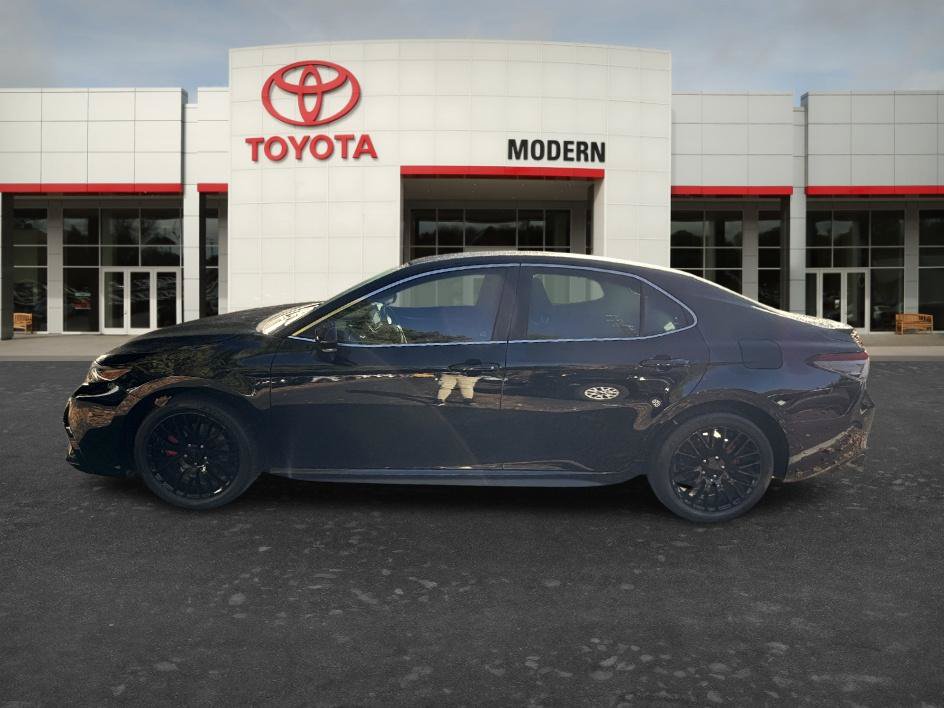 Used 2023 Toyota Camry SE FWD image 5