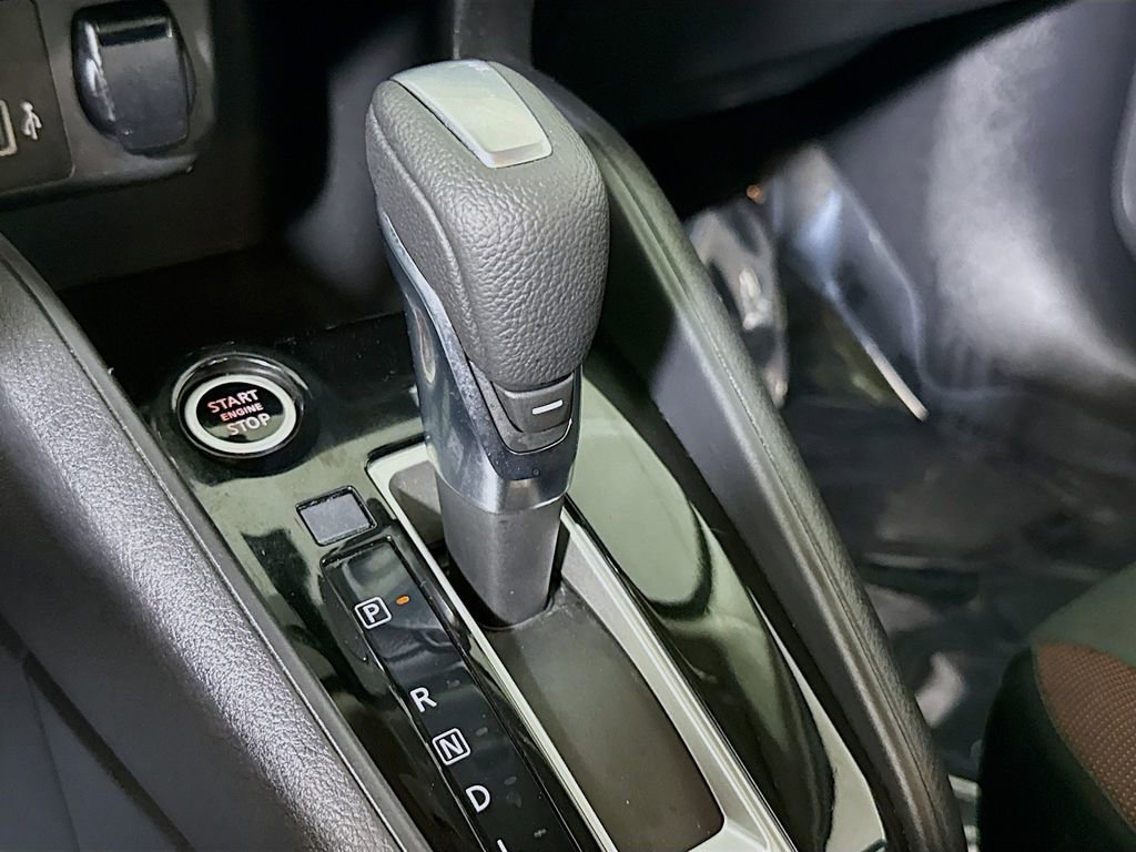 Used 2020 Nissan Versa SR w/ Convenience Package image 8
