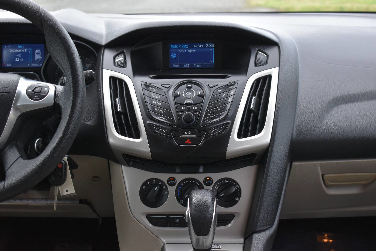Used 2014 Ford Focus SE image 23