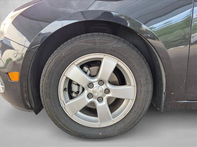 Used 2016 Chevrolet Cruze LS FWD image 16