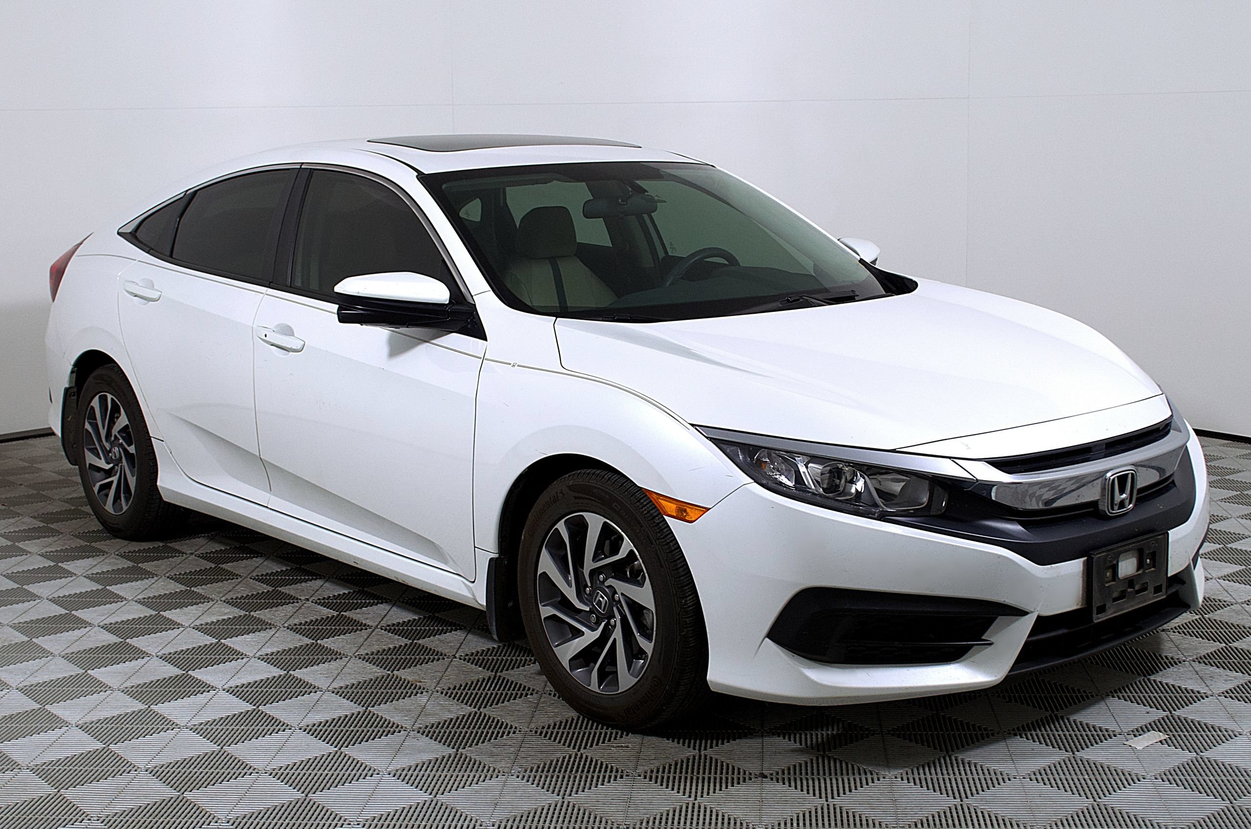 Used 2017 Honda Civic EX image 6