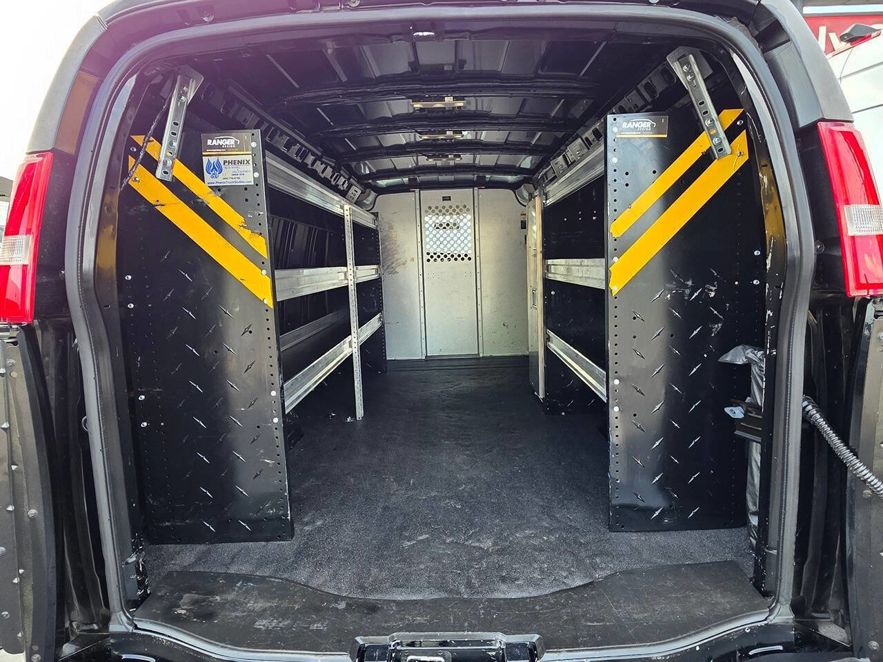 Used 2023 GMC Savana 3500 Extended w/ Driver Convenience Package image 12