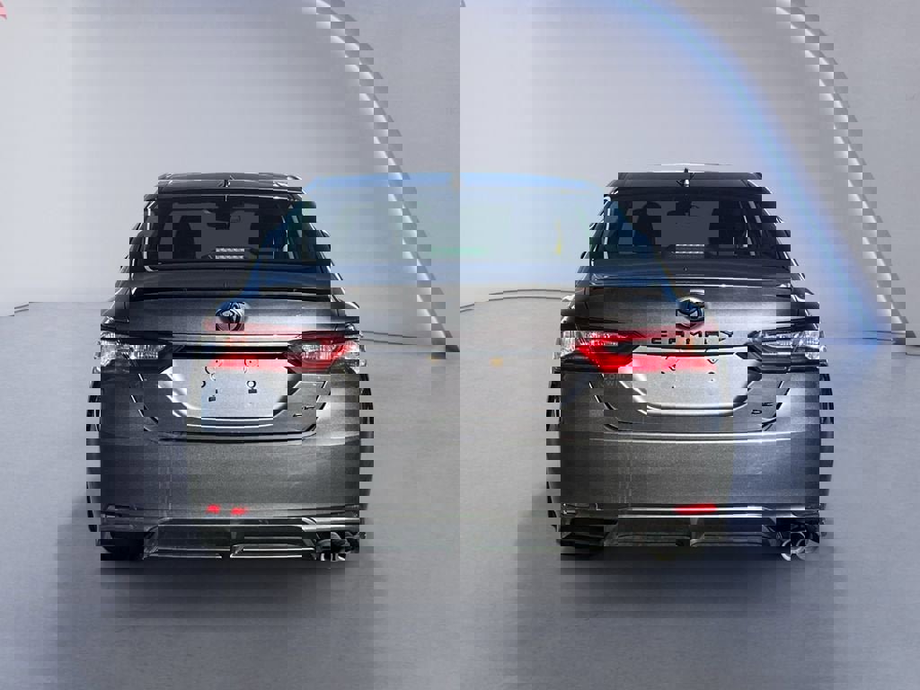 Used 2020 Toyota Camry SE image 4