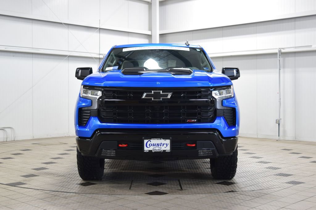 Used 2026 Chevrolet Silverado 1500 LT Trail Boss w/ LT Trail Boss Premium Package AWD/4WD image 2