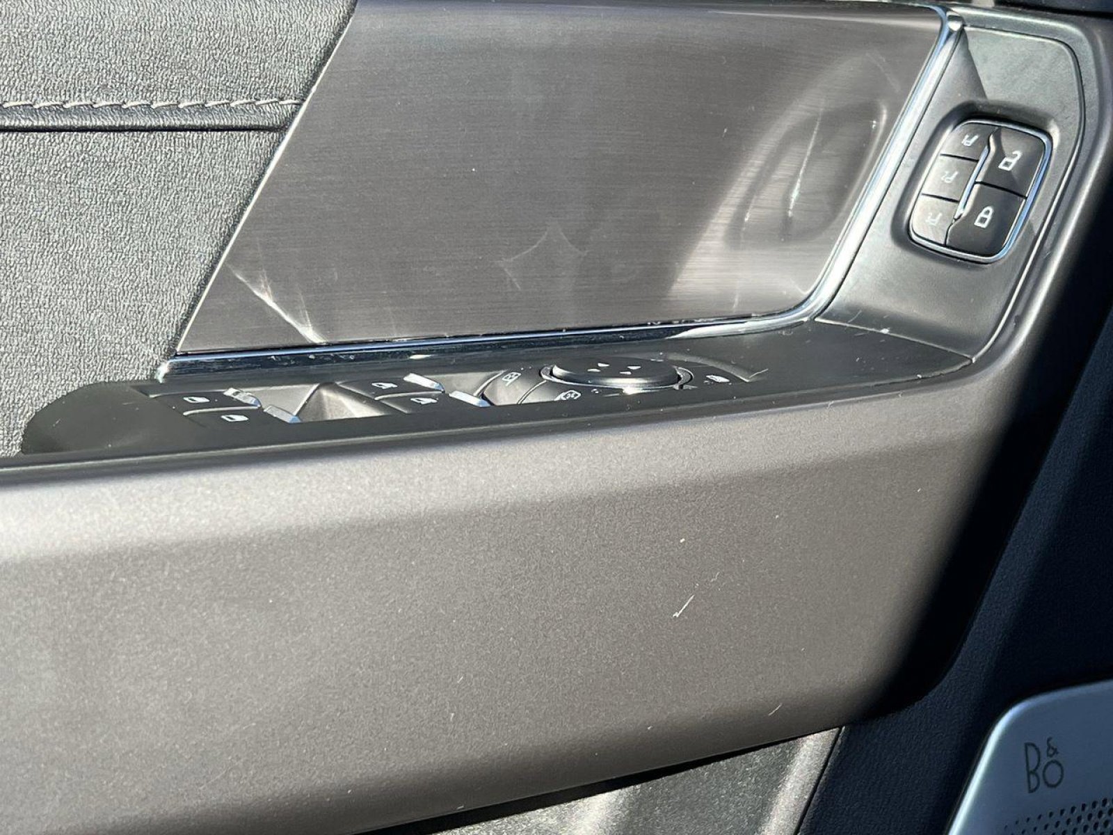 New 2025 Ford F150 Lariat w/ Equipment Group 502A High image 15