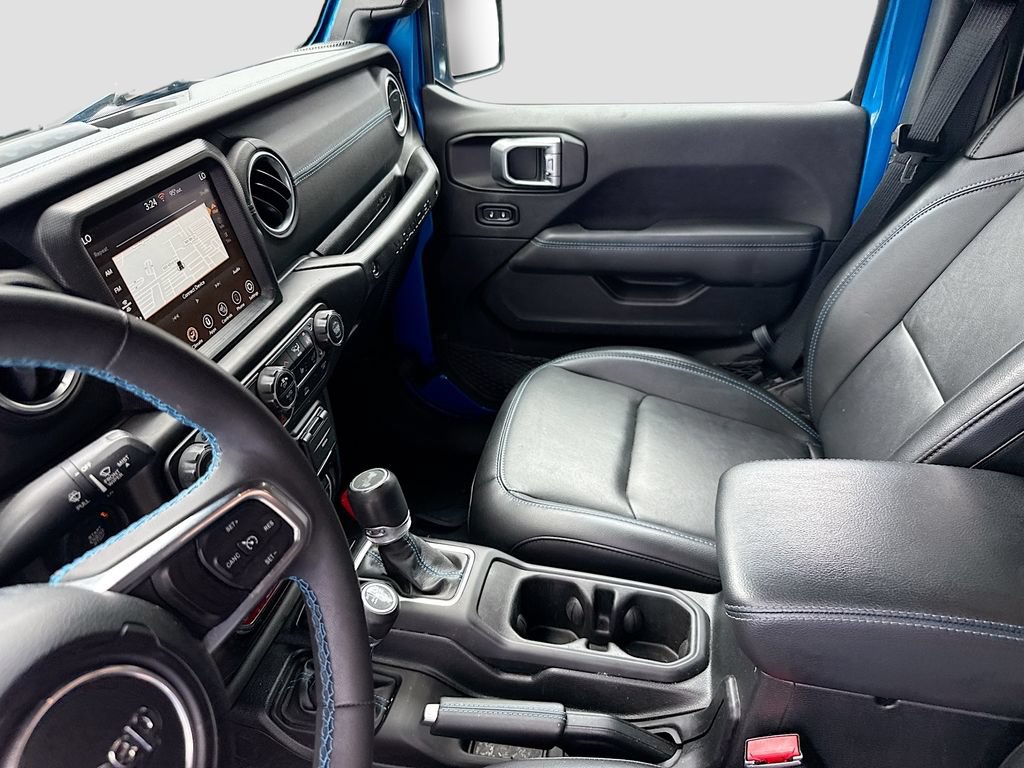 Used 2023 Jeep Wrangler Unlimited Rubicon 4xe w/ Cold Weather Group AWD/4WD image 26