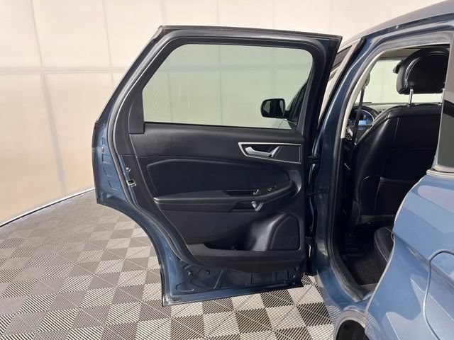 Used 2019 Ford Edge SEL w/ Equipment Group 201A AWD/4WD image 38