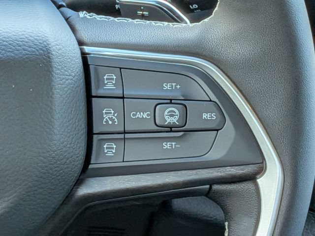 New 2026 Jeep Grand Cherokee Altitude AWD/4WD image 19