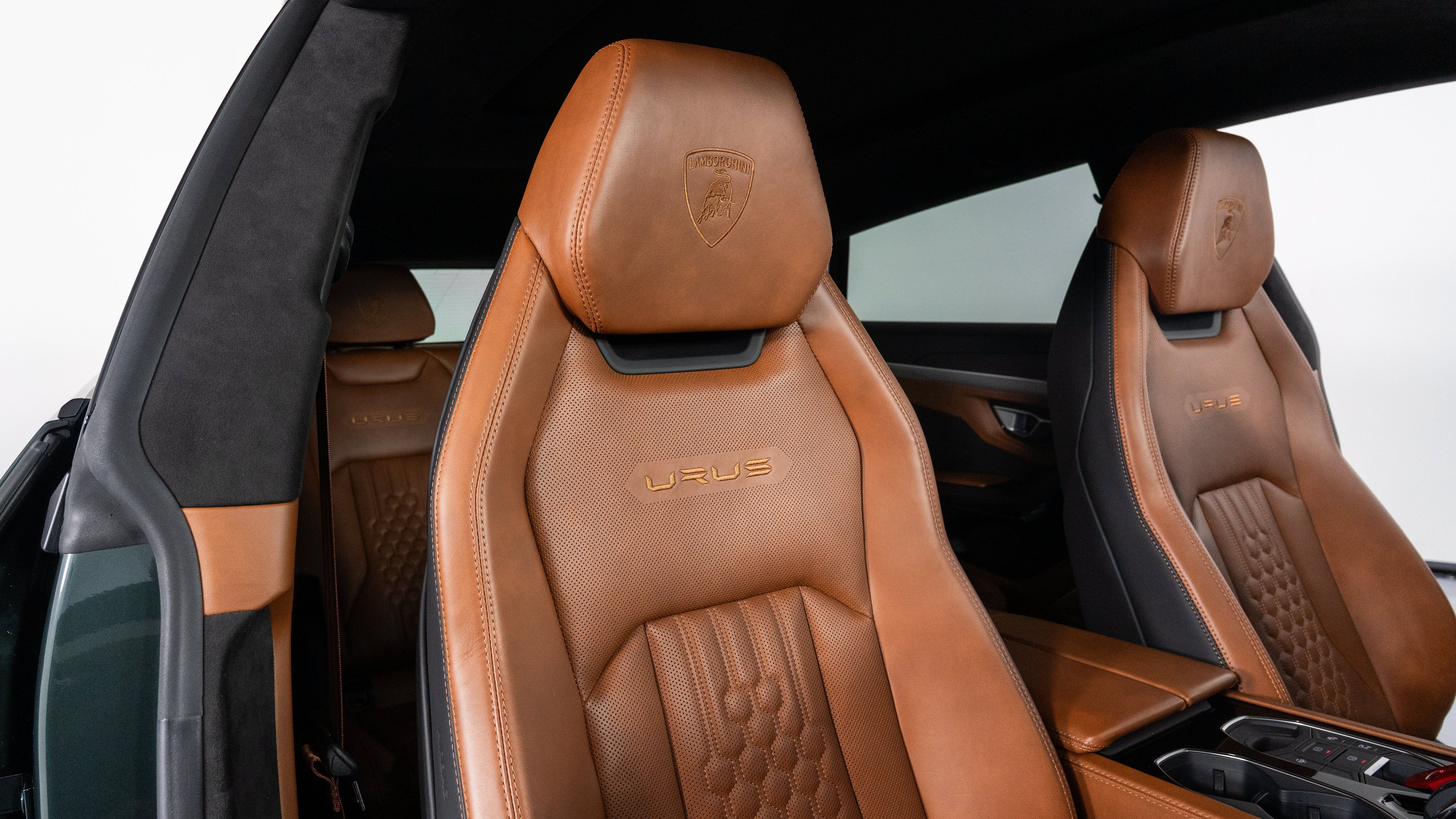 Used 2024 Lamborghini Urus S AWD/4WD image 31