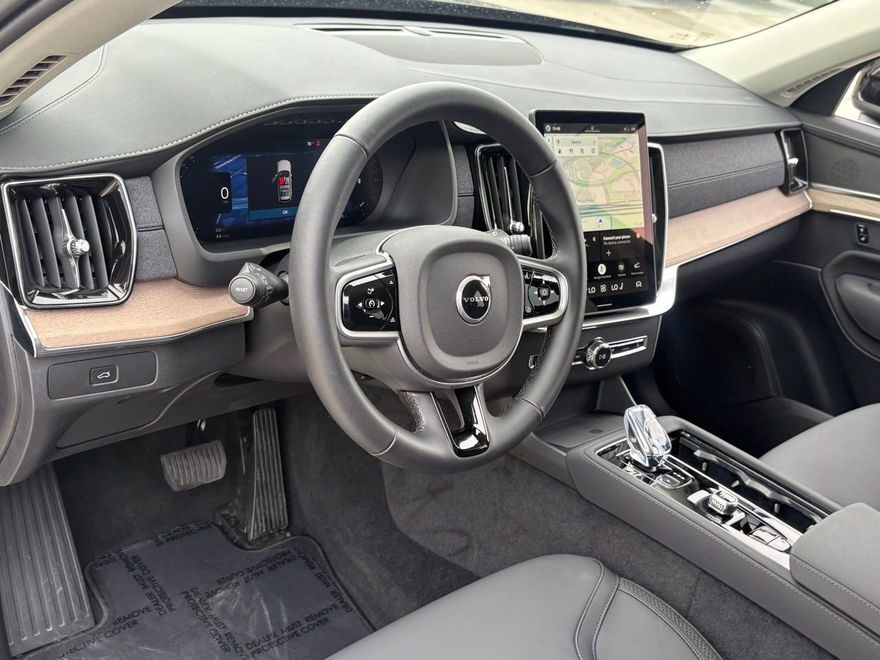 New 2026 Volvo XC90 B5 Core w/ Protection Package Premier image 16