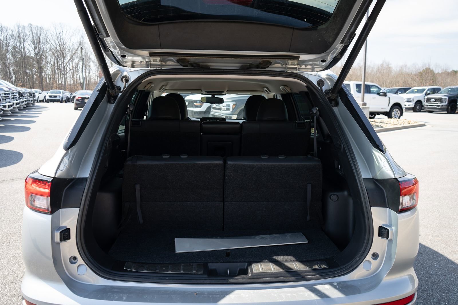 Used 2022 Mitsubishi Outlander SEL AWD/4WD image 9