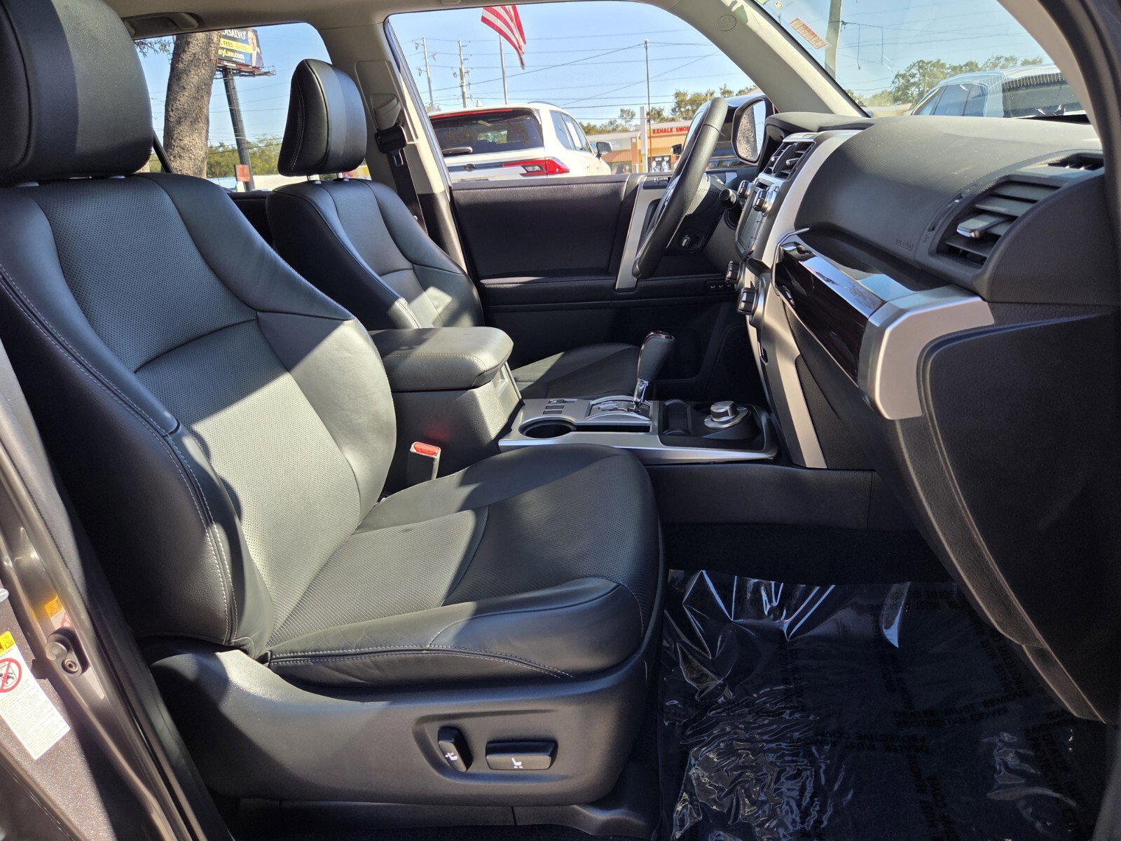 Used 2018 Toyota 4Runner Limited image 17