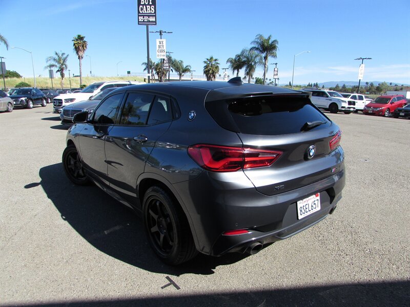 Used 2020 BMW X2 M35i image 3