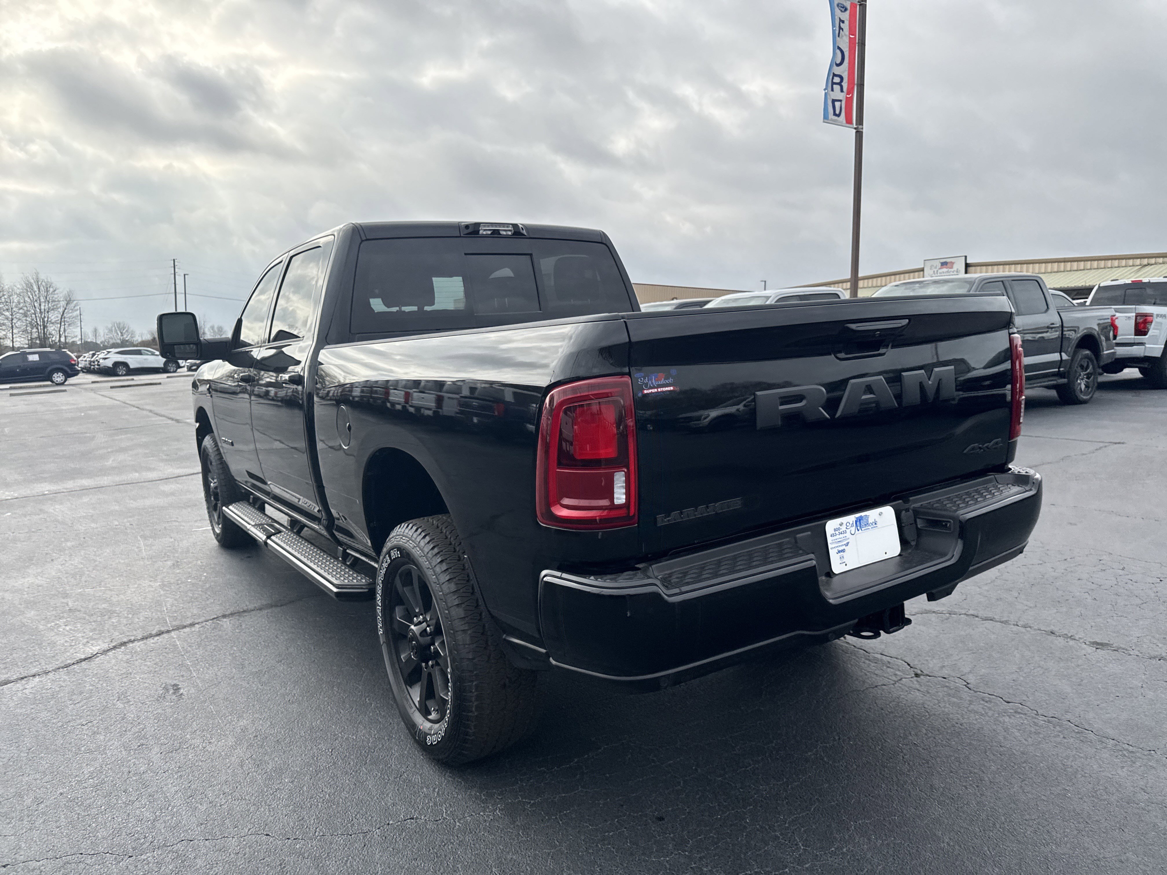 New 2026 RAM 2500 Laramie AWD/4WD image 7