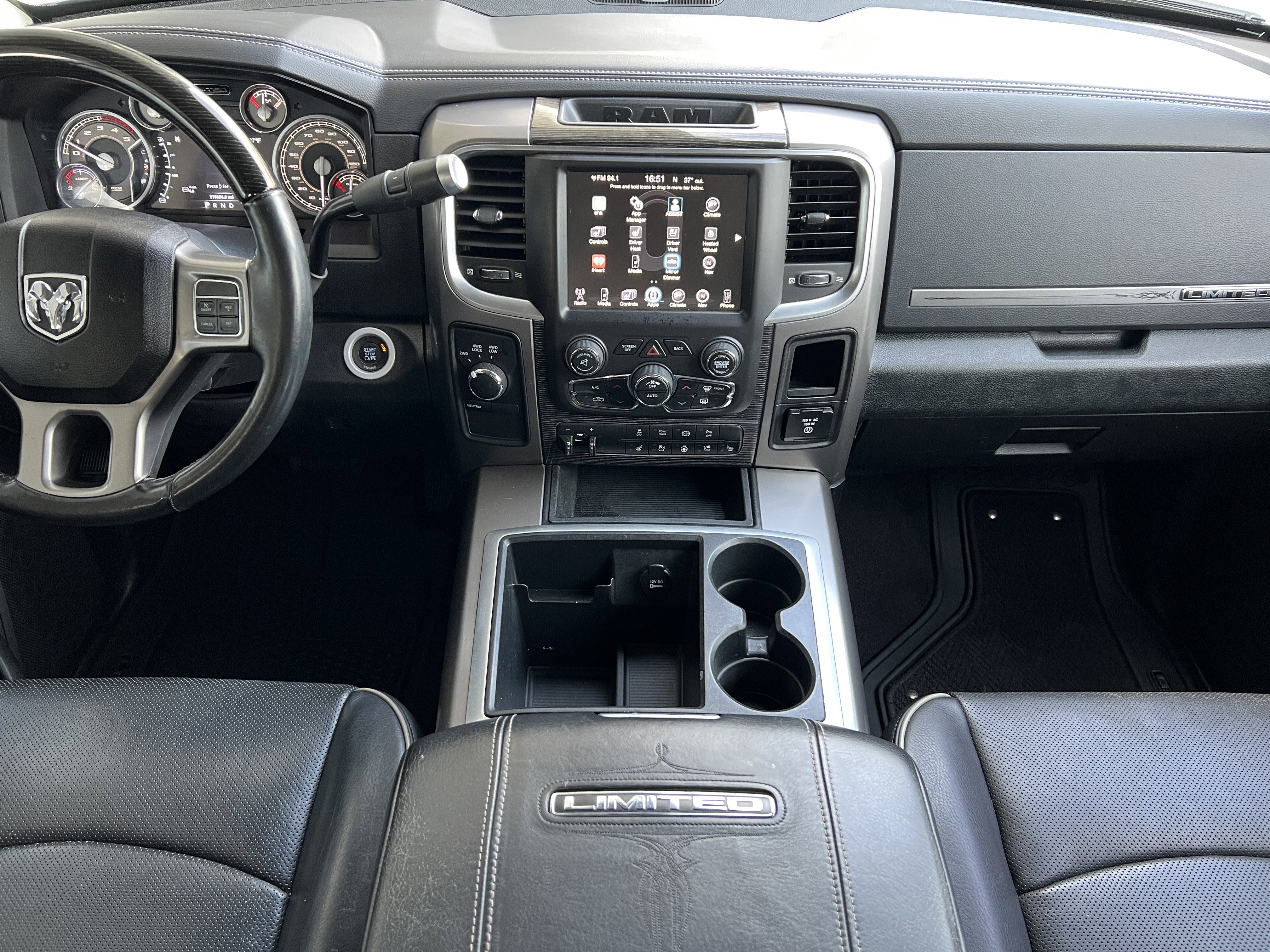 Used 2014 RAM 3500 Laramie Longhorn image 33