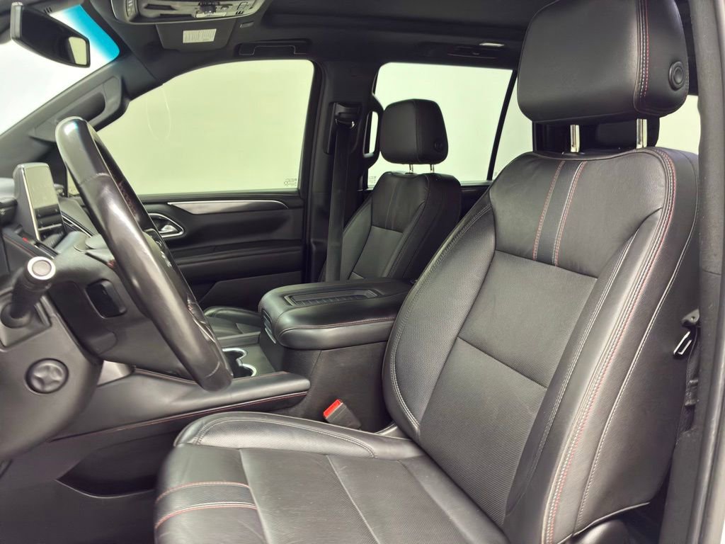 Used 2021 Chevrolet Tahoe RST w/ Luxury Package AWD/4WD image 17
