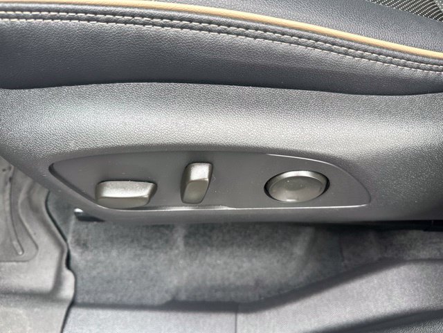 Used 2026 Chevrolet Traverse High Country AWD/4WD image 12