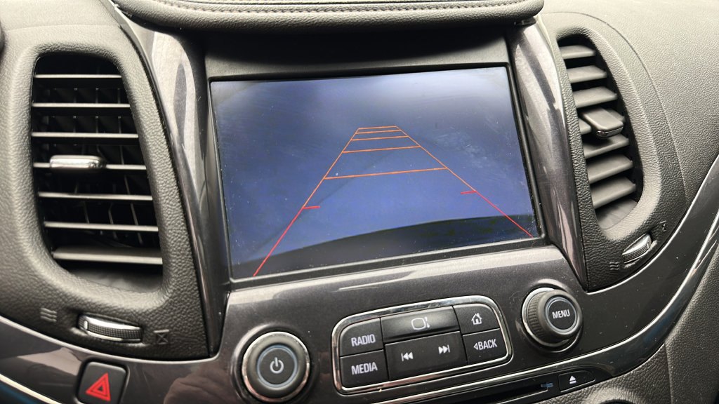 Used 2015 Chevrolet Impala LT FWD image 19