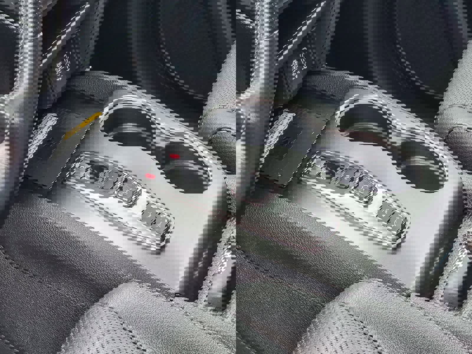 Used 2023 Honda Passport EX-L image 3