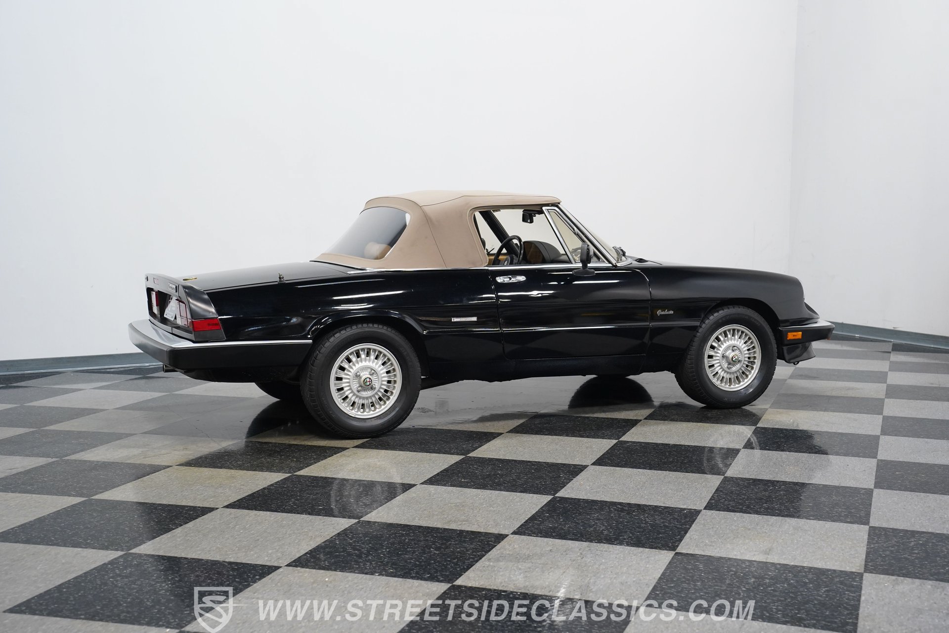 Used 1990 Alfa Romeo Spider Graduate RWD image 14