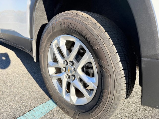 Used 2020 Chevrolet Traverse LT image 10