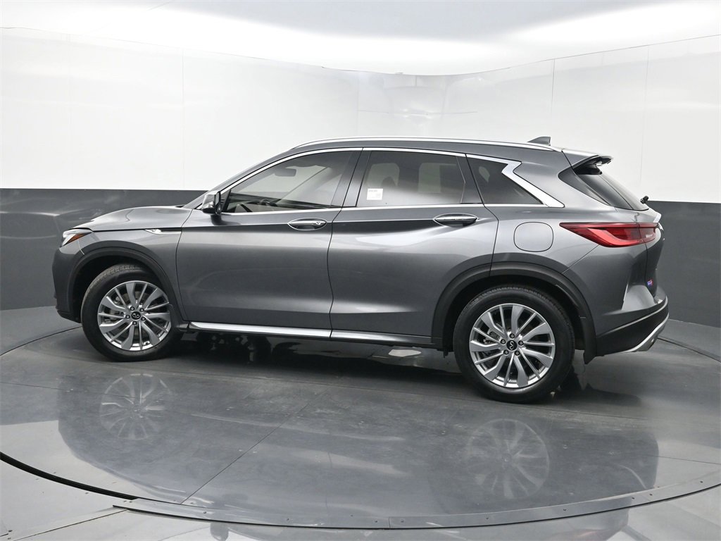 Used 2023 INFINITI QX50 Luxe image 42