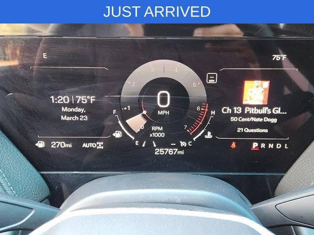 Used 2025 GMC Yukon XL Denali image 7