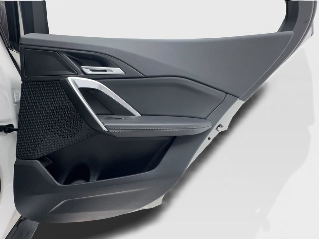 Used 2025 BMW X2 xDrive28i image 30