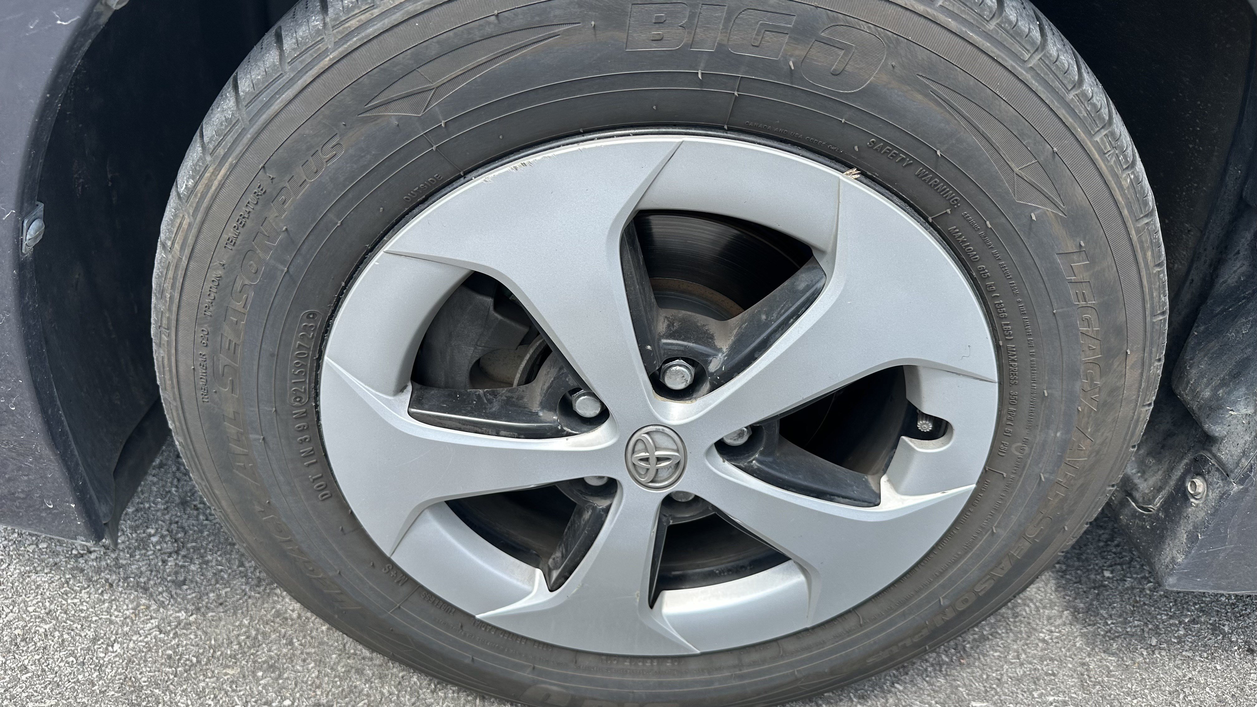 Used 2013 Toyota Prius Two FWD image 12