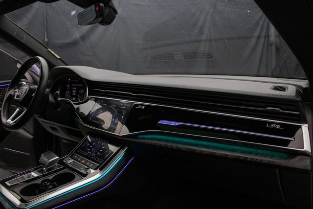 Used 2021 Audi Q8 Premium Plus image 15