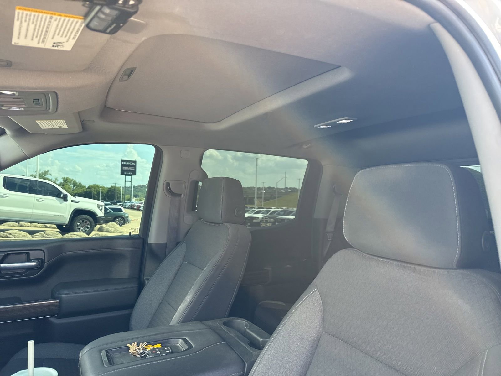 Used 2020 Chevrolet Silverado 1500 RST AWD/4WD image 16