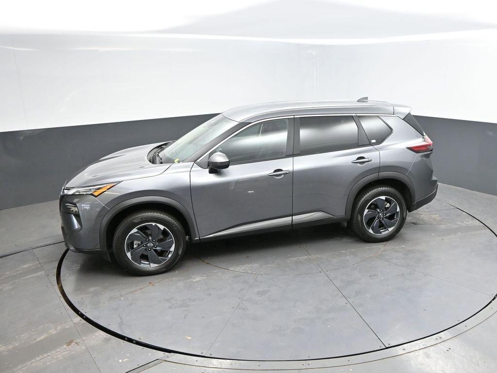 Used 2025 Nissan Rogue SV AWD/4WD image 27