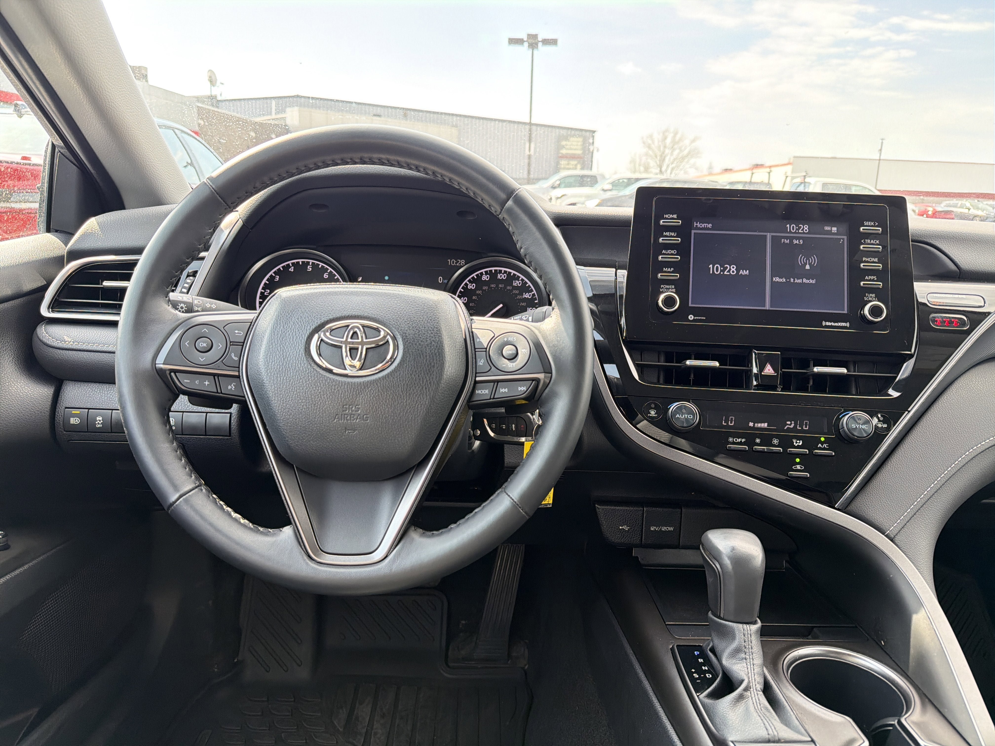 Used 2024 Toyota Camry SE AWD/4WD image 13