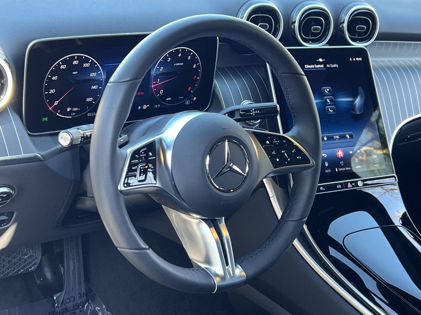 Used 2026 Mercedes-Benz GLC 300 4MATIC image 14