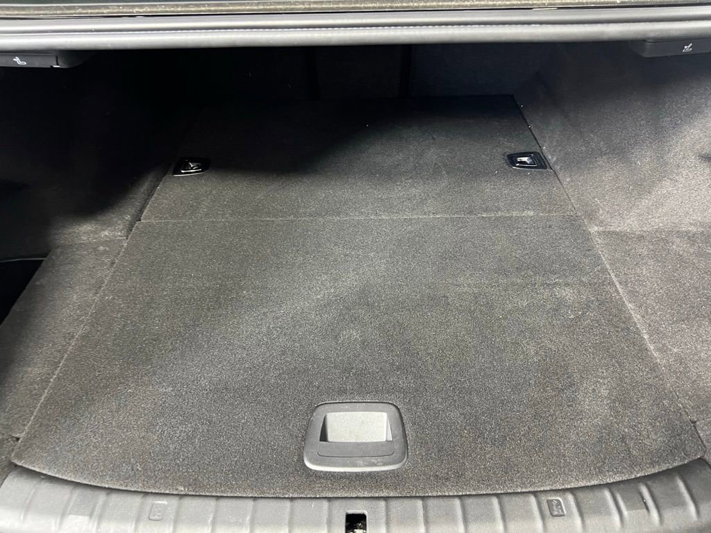 Used 2023 BMW 530e w/ M Sport Package image 27