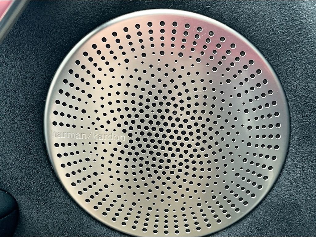 Used 2023 Kia Stinger GT2 image 19