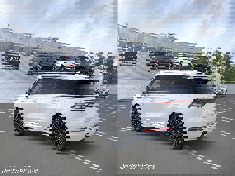 New 2026 Lincoln Aviator Black Label w/ Dynamic Handling Package image 4