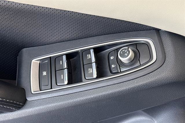 Used 2019 Subaru Ascent Limited w/ Popular Package #2 image 11