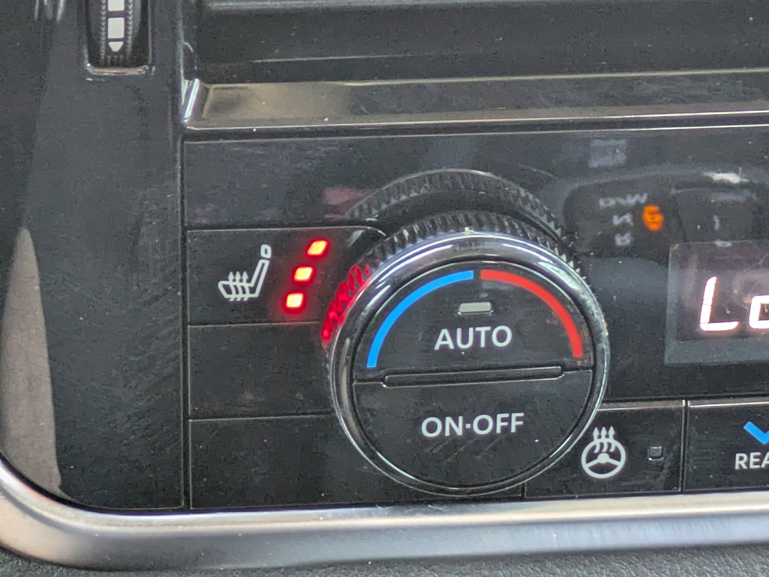 Certified 2024 Nissan Rogue SL w/ SL Premium Package FWD image 25