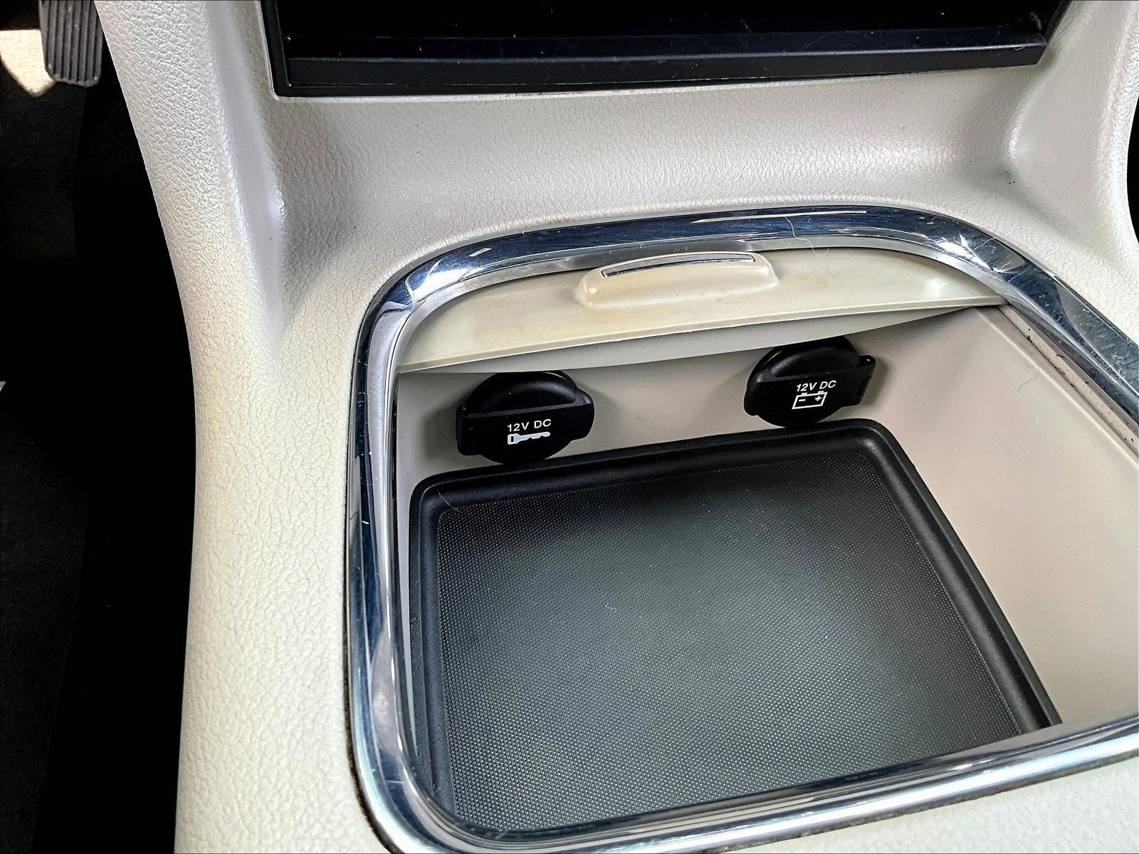 Used 2020 Dodge Grand Caravan SXT FWD image 16