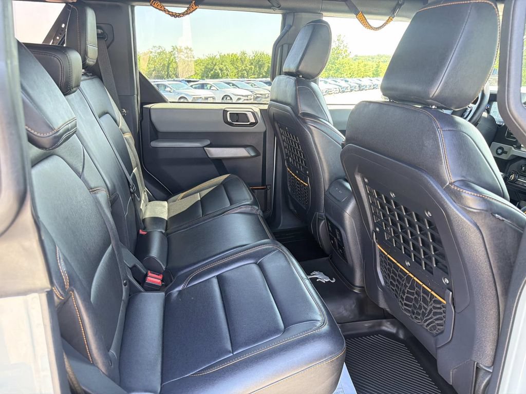 Used 2022 Ford Bronco Badlands AWD/4WD image 25