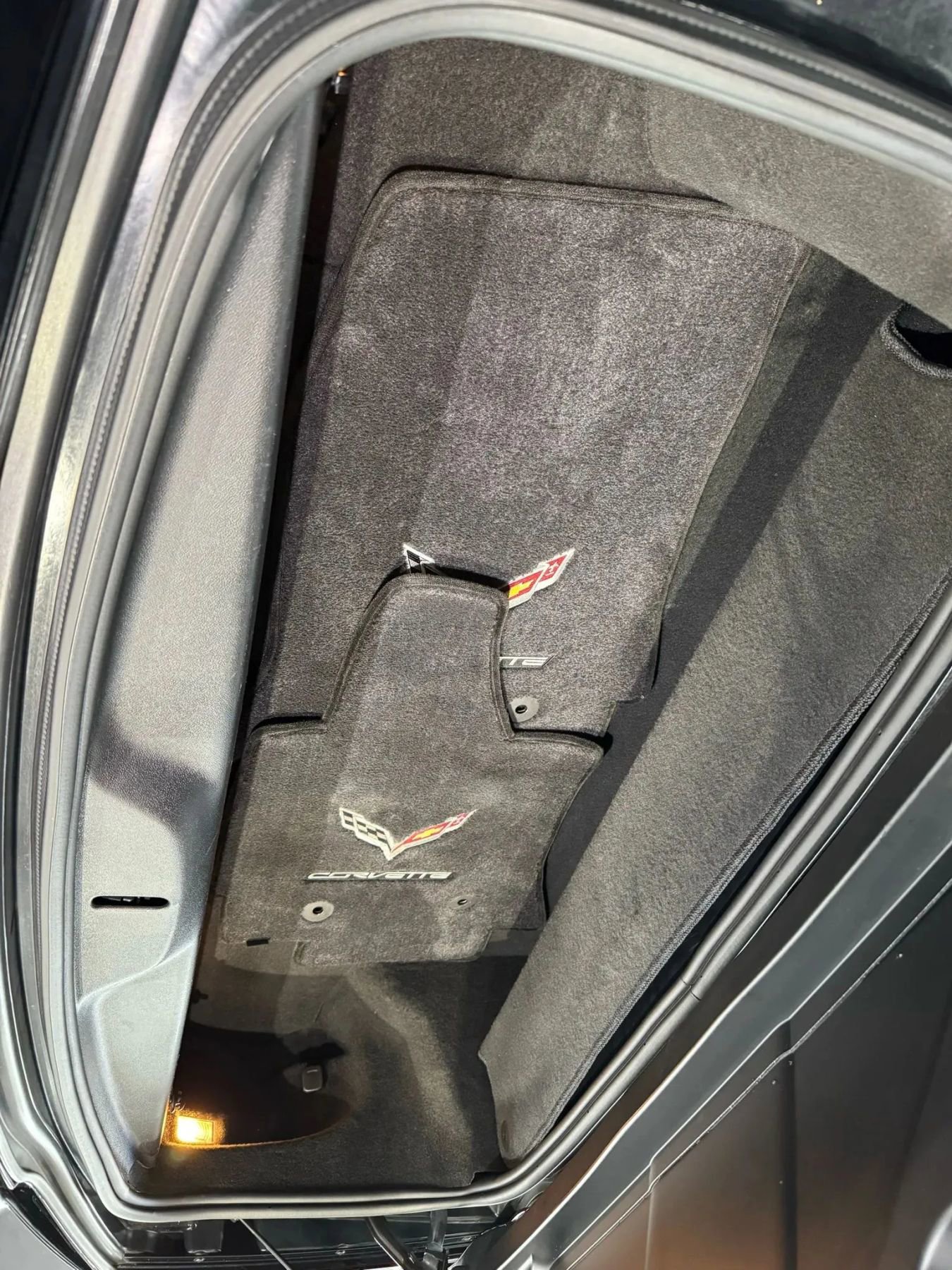 Used 2017 Chevrolet Corvette Stingray Convertible w/ Battery Protection Package image 32