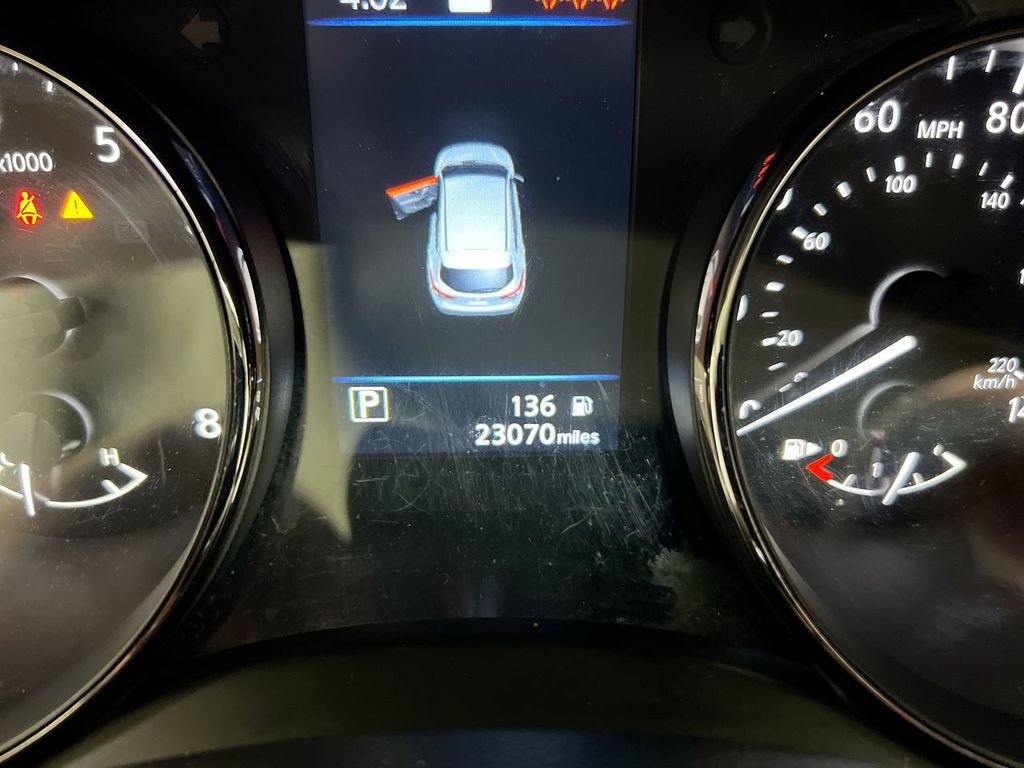 Used 2022 Nissan Rogue Sport SL w/ Premium Package image 13