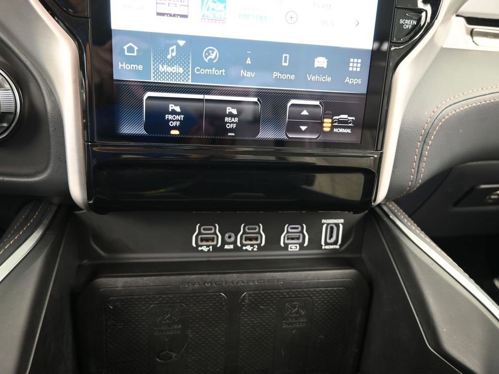 Used 2025 RAM 1500 Tungsten image 31