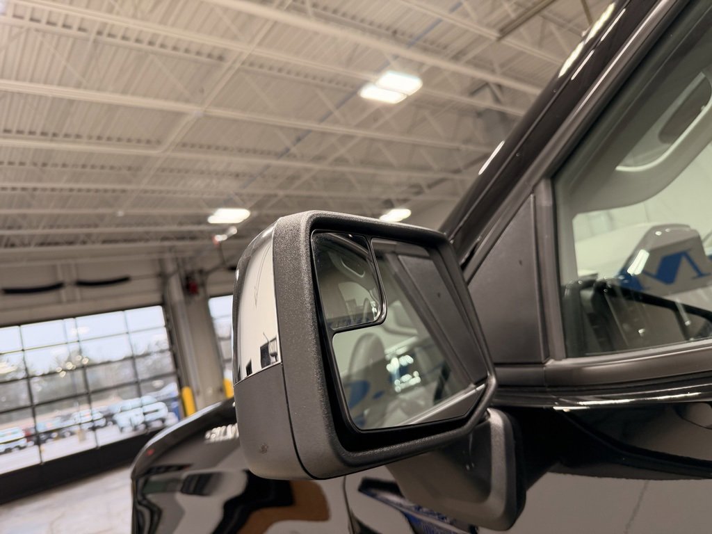 Used 2025 Chevrolet Silverado 1500 LT image 22