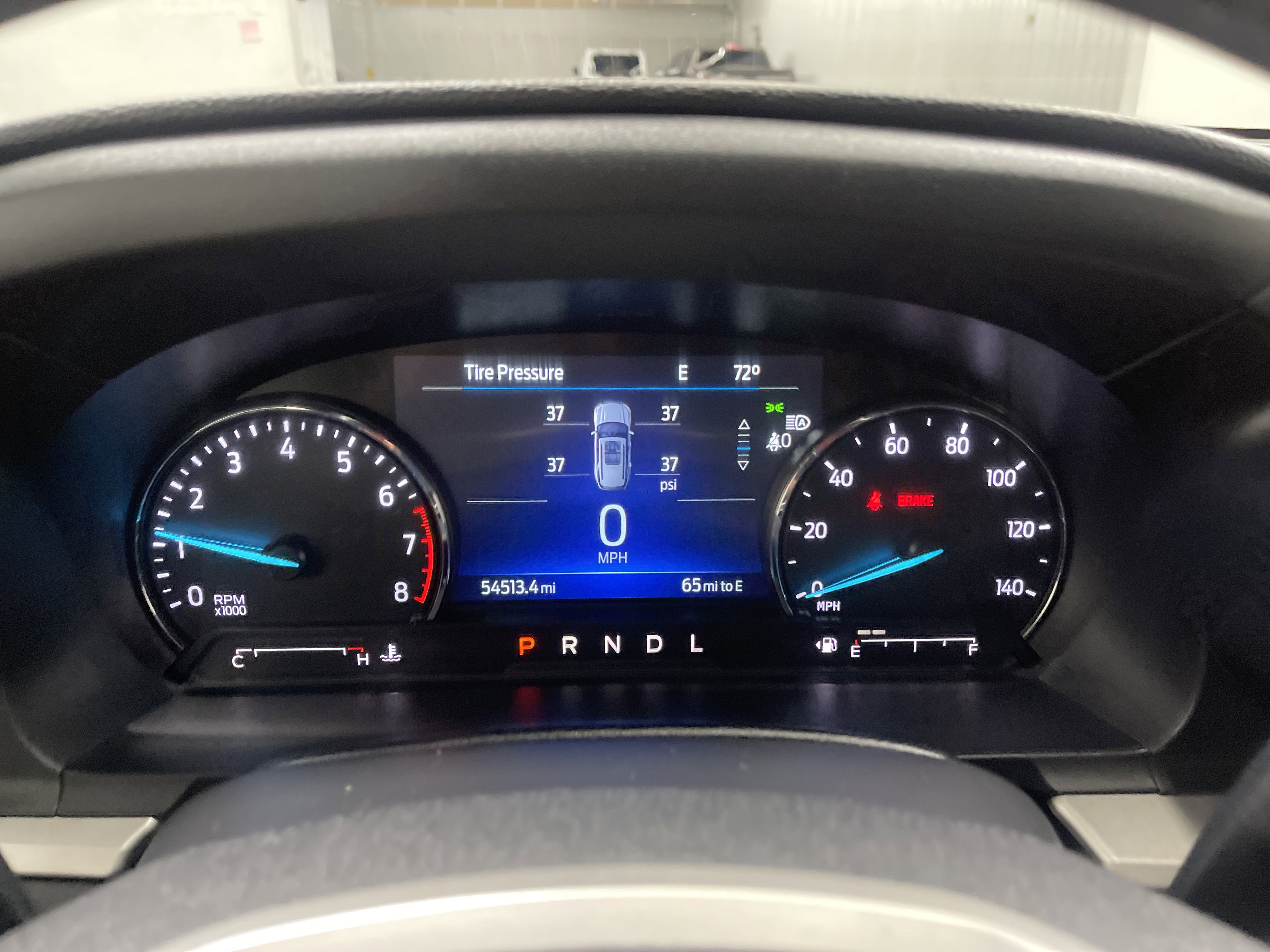 Used 2022 Ford Explorer XLT w/ Equipment Group 202A AWD/4WD image 31