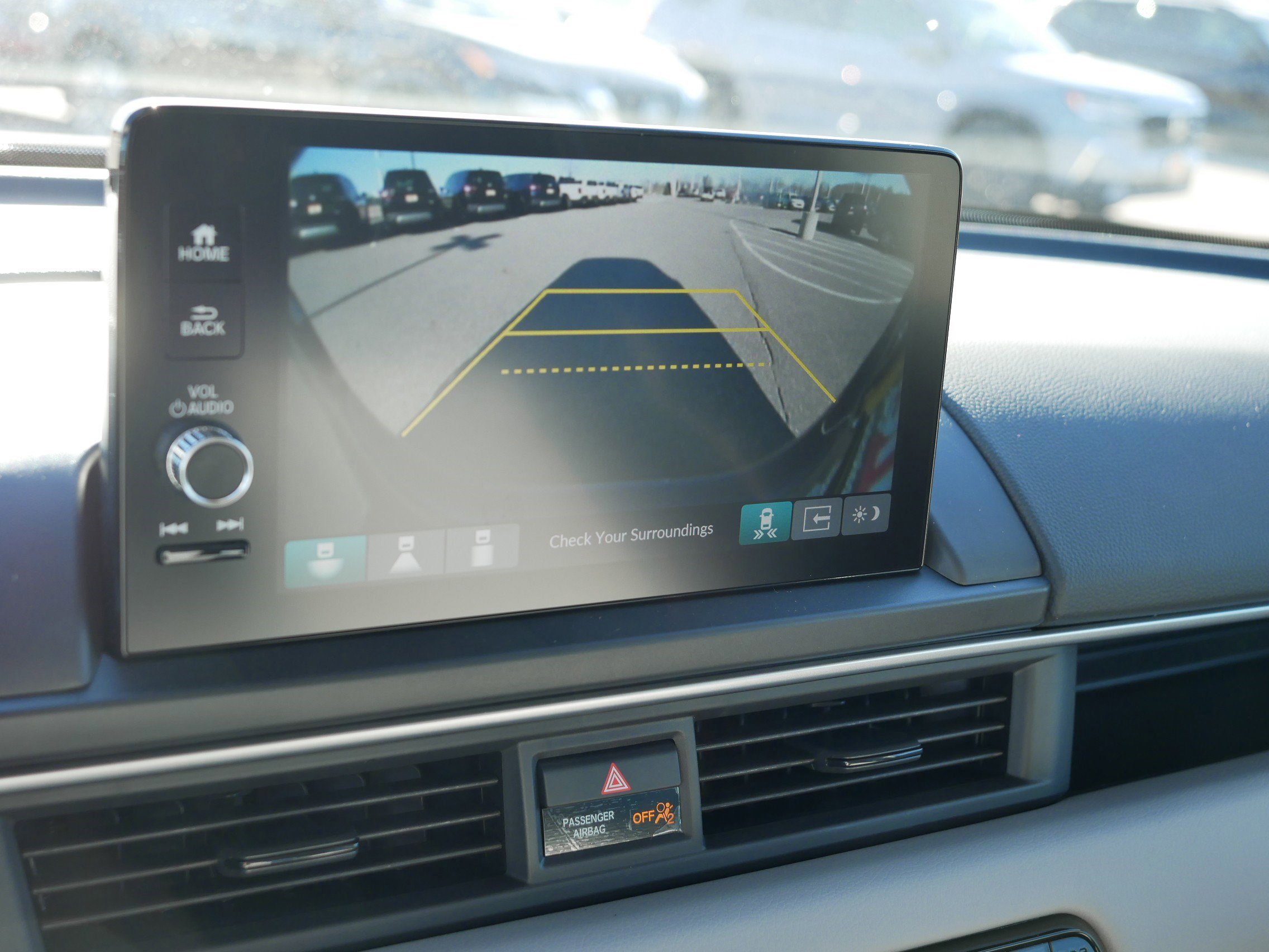 New 2025 Honda Pilot Touring image 9