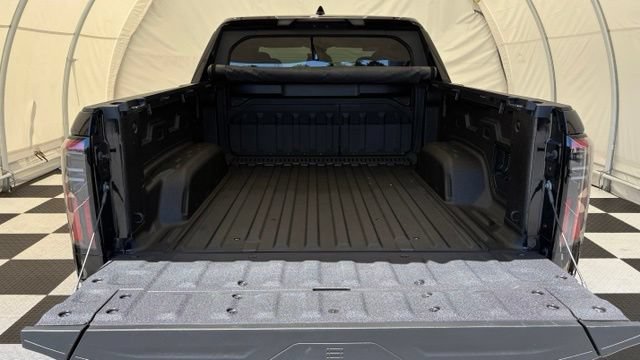 Used 2025 GMC Sierra EV Denali AWD/4WD image 5
