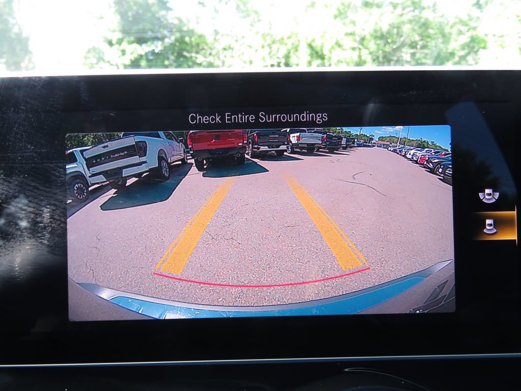 Used 2021 Mercedes-Benz GLB 250 4MATIC image 25
